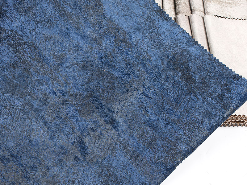 Fashion-forward laminated velvet tela, perpekto para sa mga damit at accessories