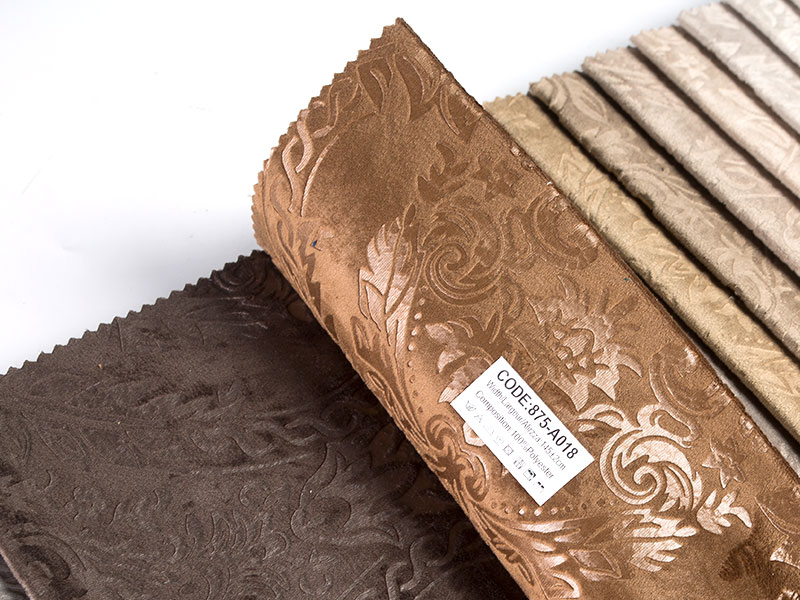 Napapasadyang mga pagpipilian sa disenyo para sa tinina na embossed velvet na tela